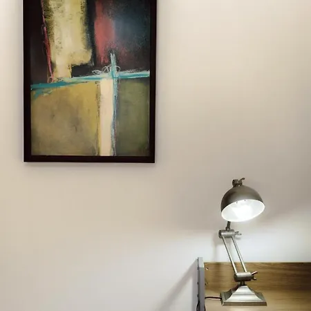 Harbour's Way, Spacious And Cosy Apartment, With Ac Daire