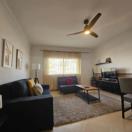 Daire Harbour's Way, Spacious And Cosy Apartment, With Ac *